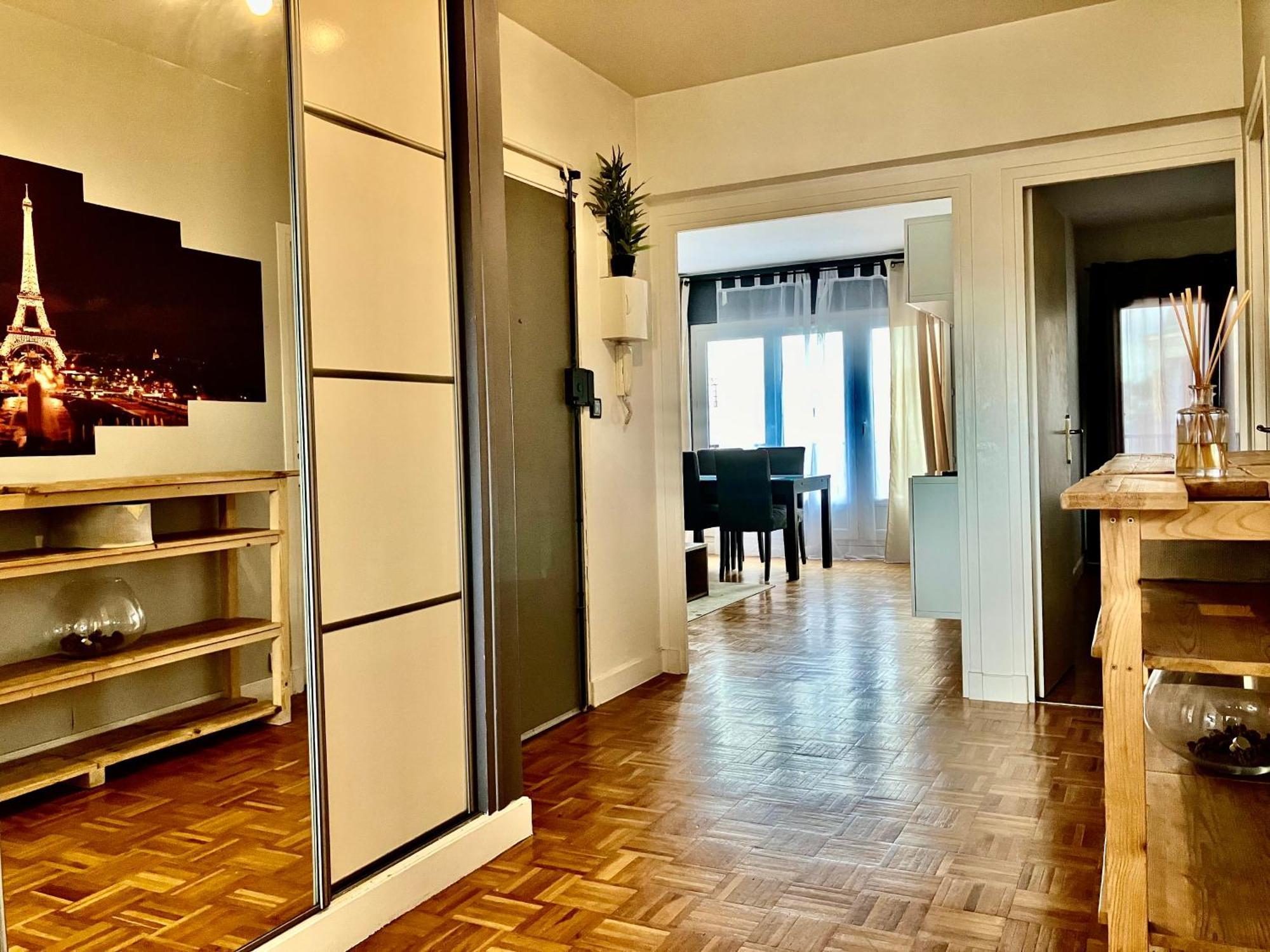 Parisian Lounge 8 Pers Front Station Apartment Villemomble Exterior foto